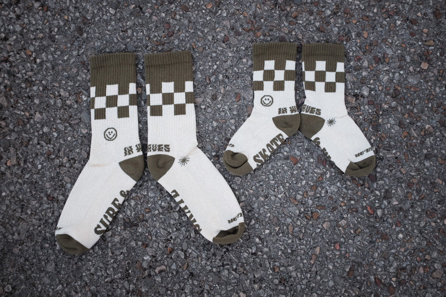 KIDS SURF & SKATE KHAKI CREAM CHECKERBOARD SOCKS UNISEX