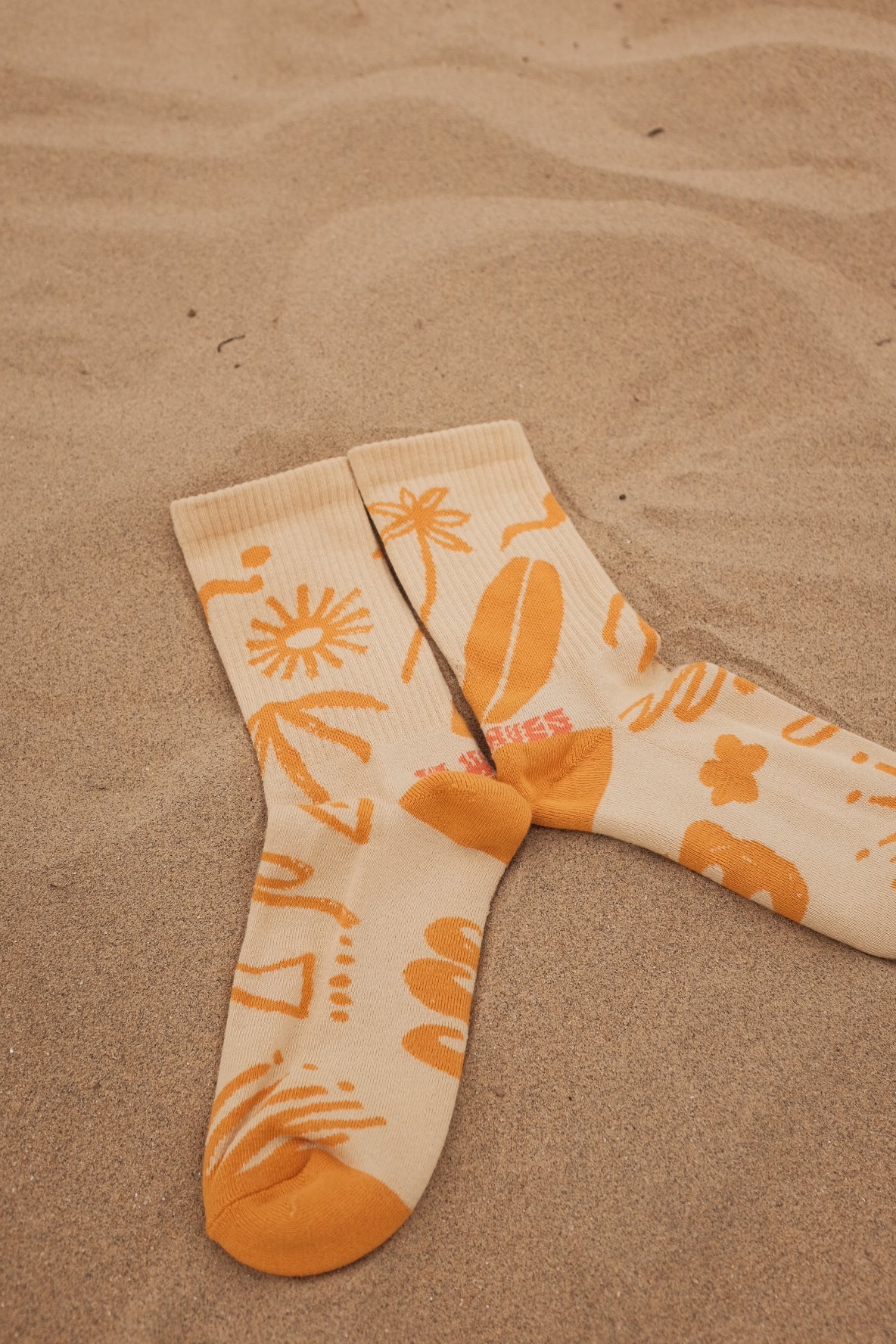 SUMMER MUSTARD BEIGE UNISEX SOCKS