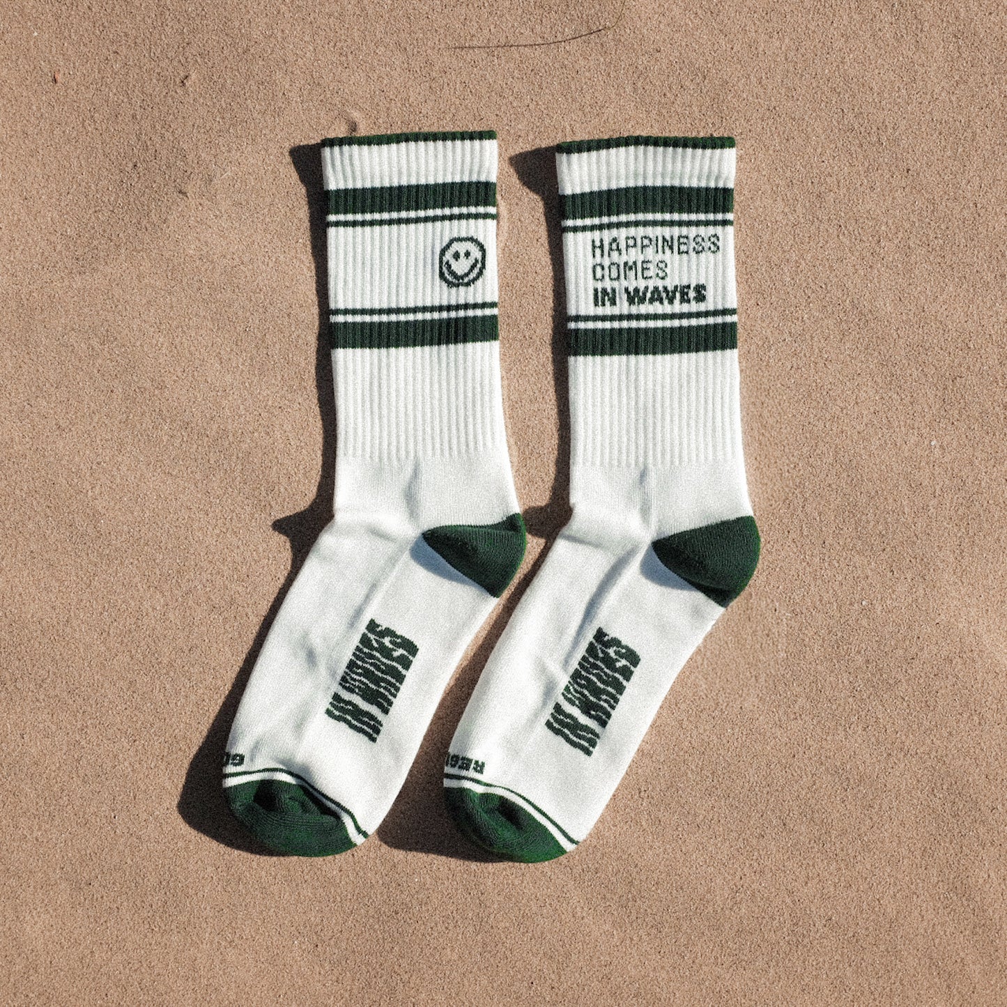 HAPPINESS GREEN OFF-WHITE SOCKS UNISEX