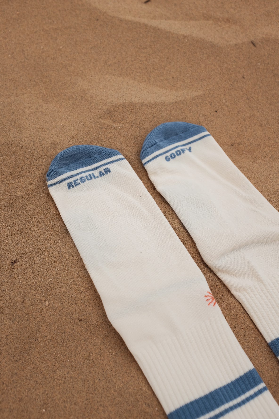 HAPPINESS BLUE CREAM UNISEX SOCKS