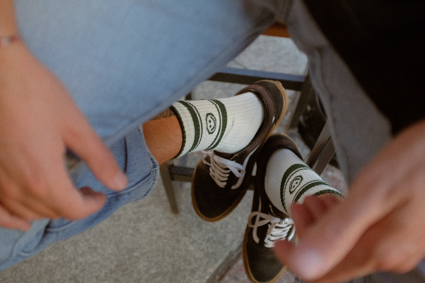 HAPPINESS GREEN OFF-WHITE SOCKS UNISEX